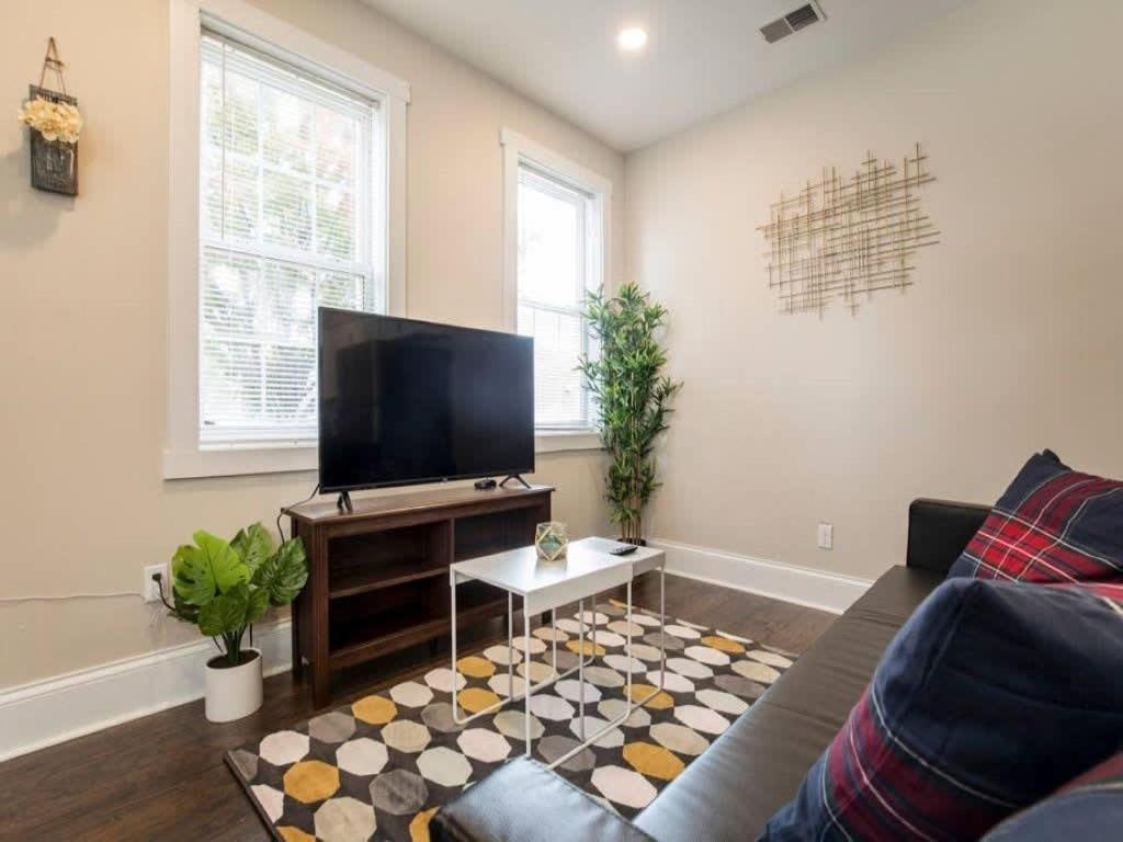 Holiday home Spacious 3br House With Backyard In Nulu Cozysuites *